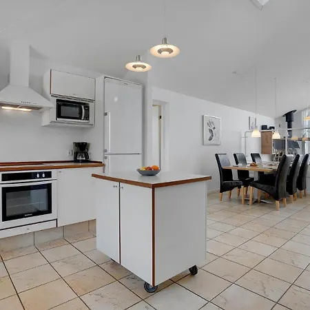 3 Bedroom Gorgeous In Egernsund