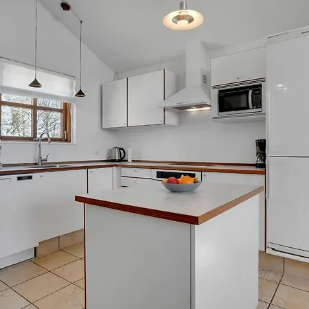 3 Bedroom Gorgeous In Casa vacanze Egernsund